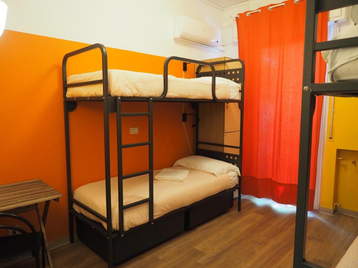 Sunflower Beach Backpacker Hostel & Bar Rimini Ngoại thất bức ảnh