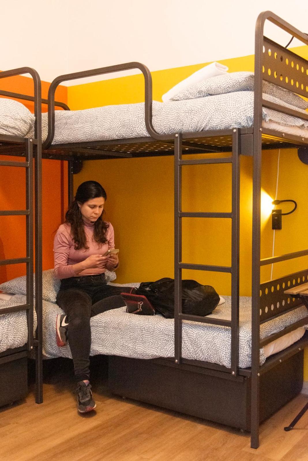 Sunflower Beach Backpacker Hostel & Bar Rimini Ngoại thất bức ảnh