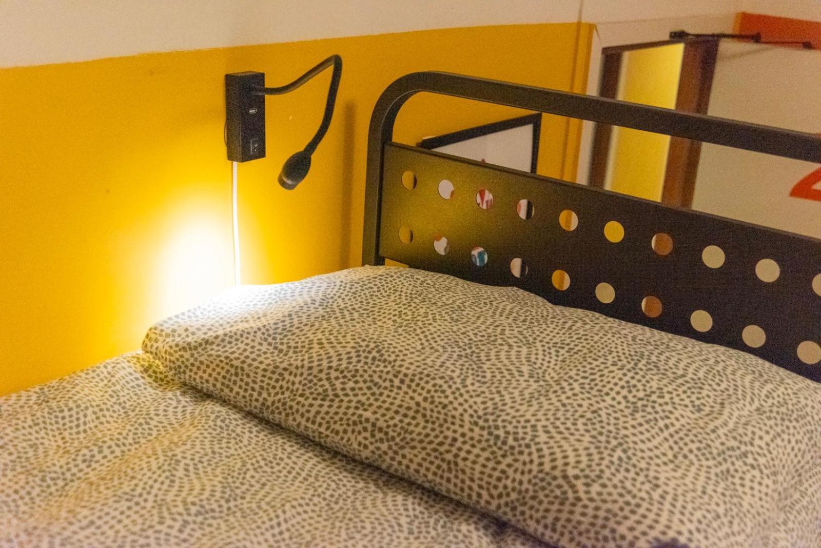 Sunflower Beach Backpacker Hostel & Bar Rimini Ngoại thất bức ảnh