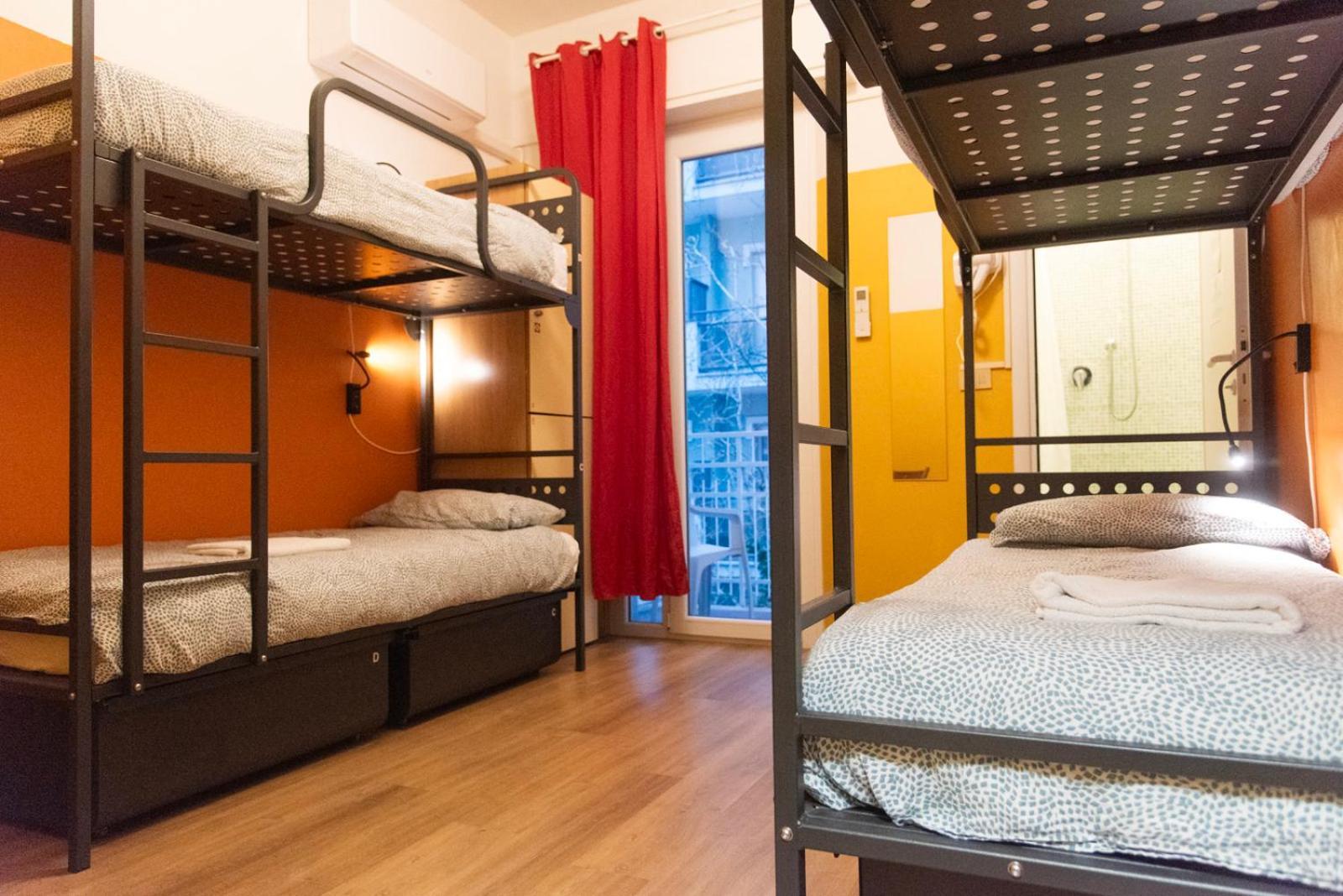 Sunflower Beach Backpacker Hostel & Bar Rimini Ngoại thất bức ảnh